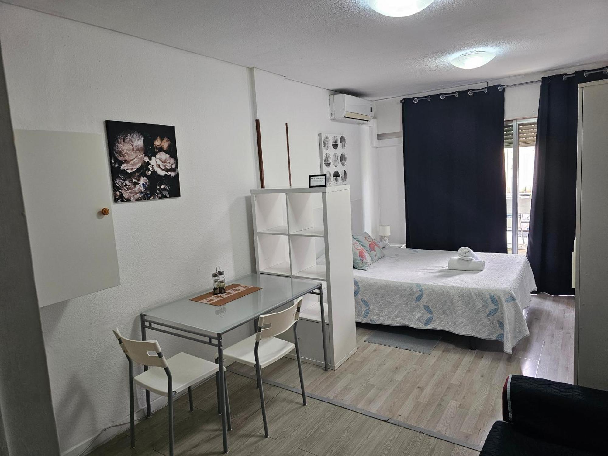 Estudio Doble con Balcon en Madrid Centro  Exterior foto