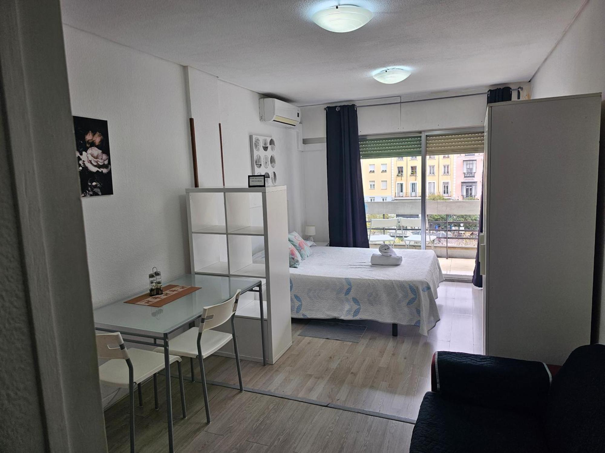 Estudio Doble con Balcon en Madrid Centro  Exterior foto